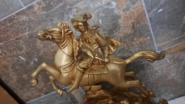 Reloj de sobremesa bronce caballo