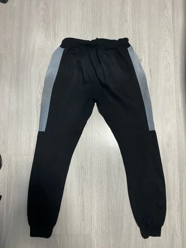 Pantalón Nike Negro Gris