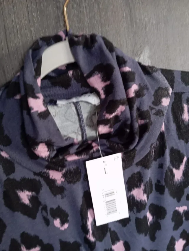 Túnica cuello alto estampado