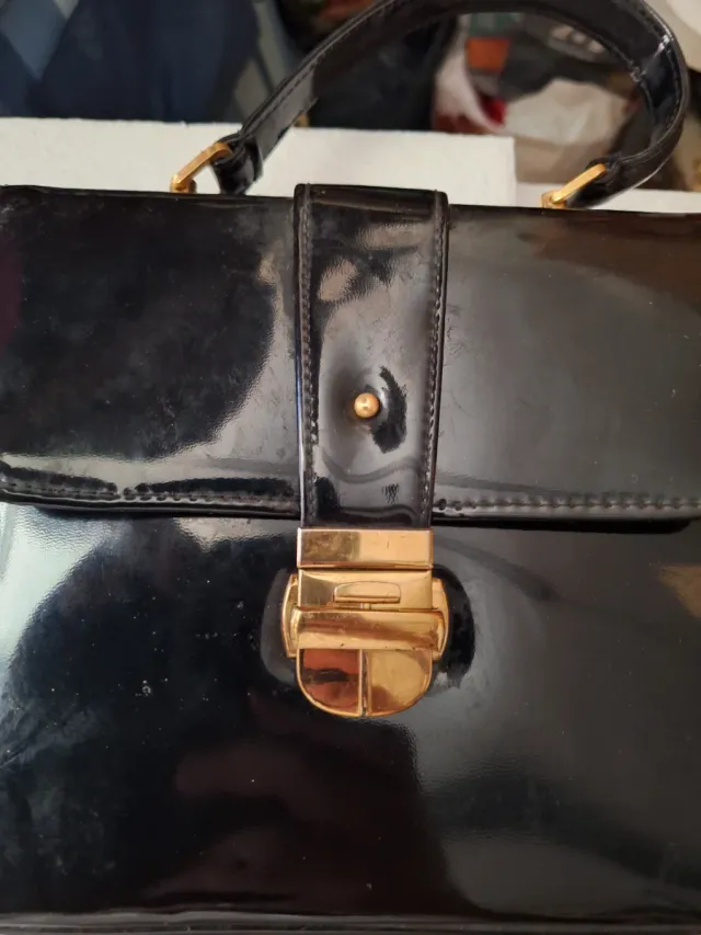 Bolso vintage Ibor años 60, de charol