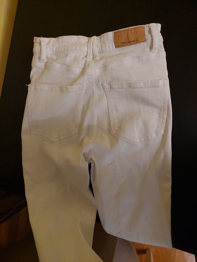 Pantalón vaquero blanco T34 roto