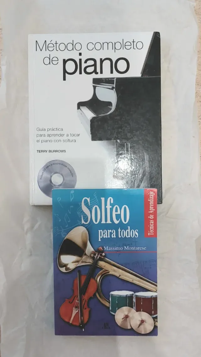 Libro Método completo de piano y Solfeo
