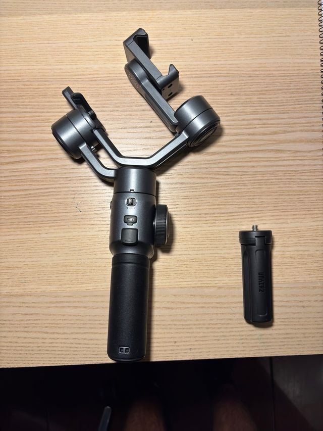 Estabilizador Zhiyun Smooth 5