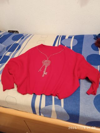 Jersey rojo con pedrería