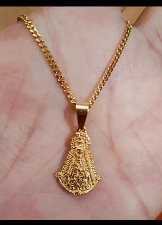 ALT 23mm ANCHO 16mm COLGANTE VIRGEN DEL ROCIO