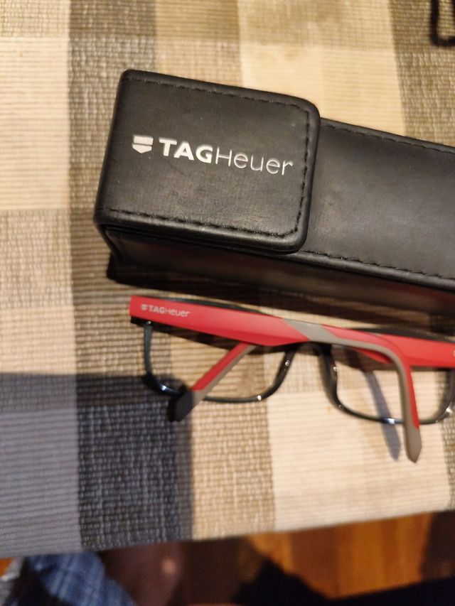 Gafas TAG Heuer Negras y Rojas 