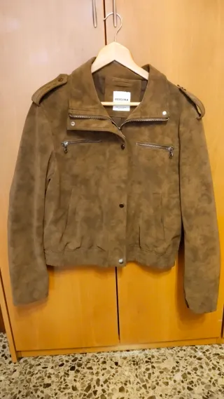 Cazadora efecto ante