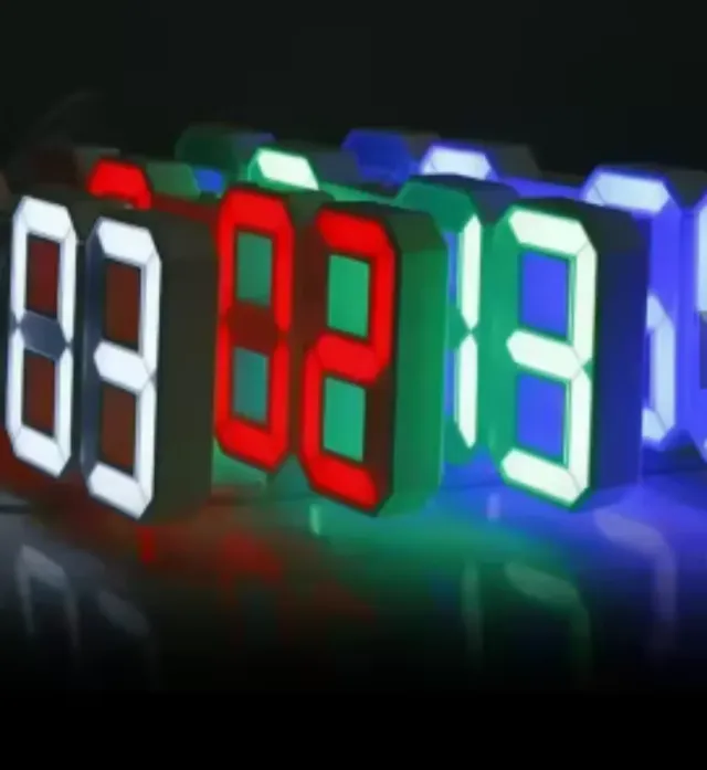 Moderno orologio digitale a LED