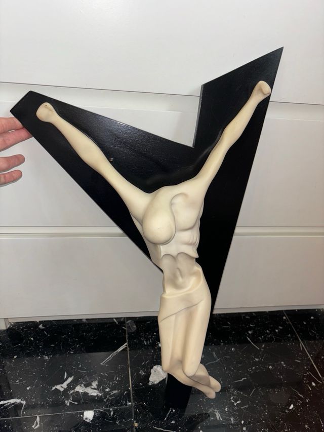 Crucifijo de escayola