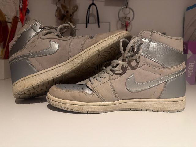 Jordan Grises y Plateadas