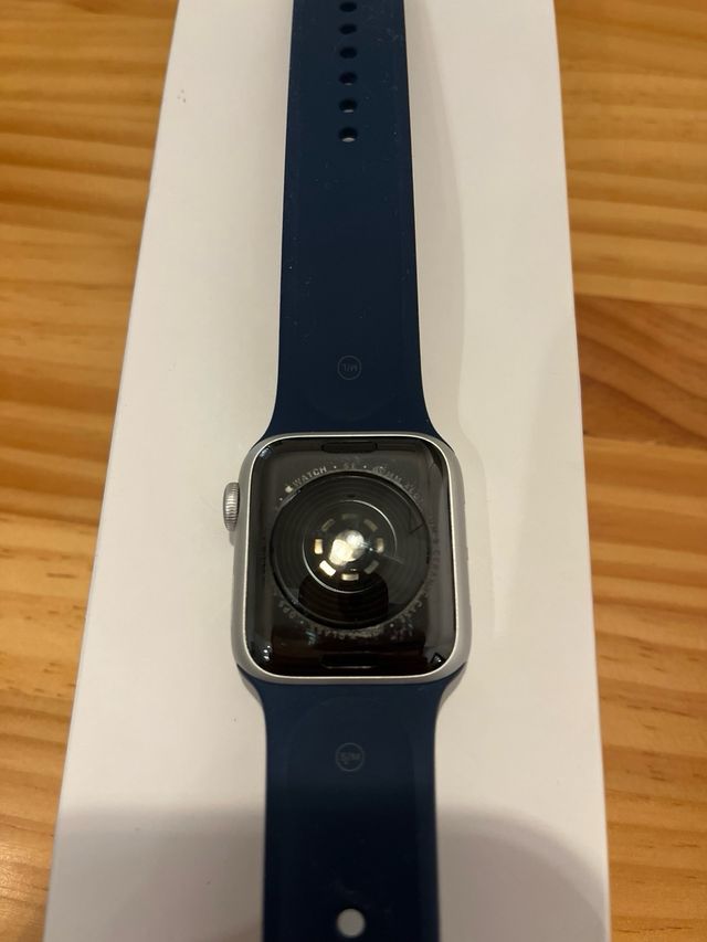 Apple Watch SE 40mm Plata