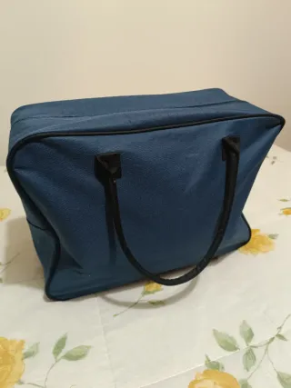 Maletín azul nuevo