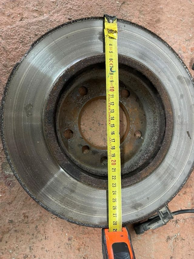 frenada delantera BMW 320d 318d 288mm