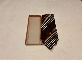 Corbata de seda a rayas