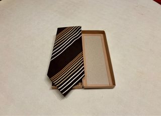Corbata de seda a rayas