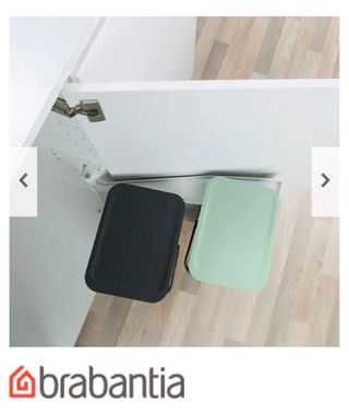 Soporte puerta para cubos de basura Brabantia