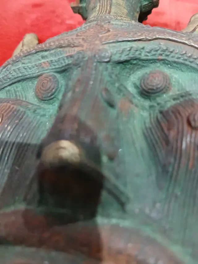 Interesante Bronce Antiguo