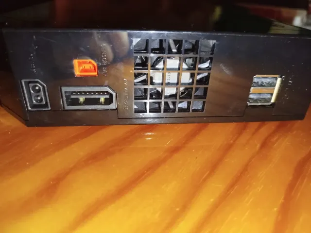 Consola Wii + Volante + Mandos + Cables