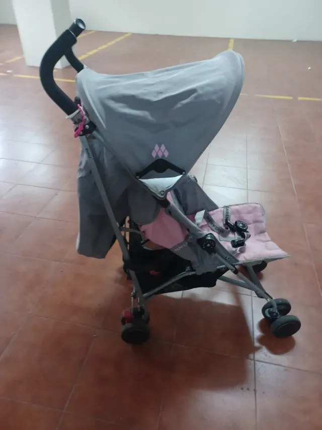 Silla de paseo McLaren rosa y gris