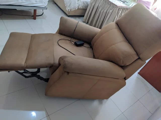 Sillón relax eléctrico marrón