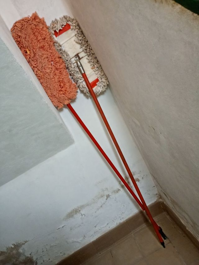 Mopa de limpieza con mango