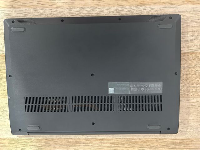Ordenador portátil Lenovo V15 IIL 82C5