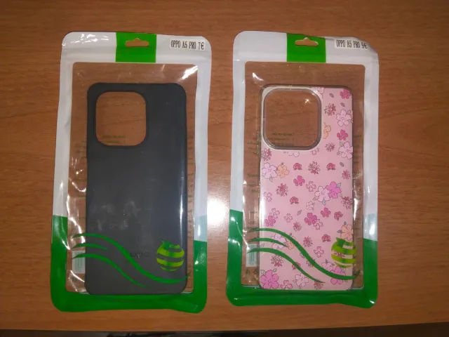 Fundas OPPO A5 PRO 7€ / 9€ Sin Uso.