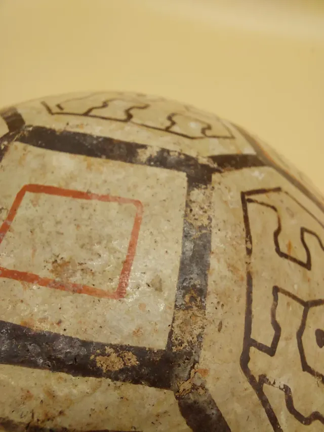 Plato Cerámica Shipibo-Conibo antiguo auténtico