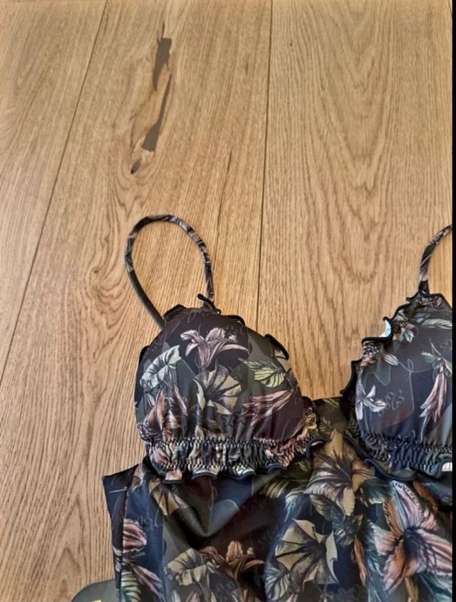 Costume F**K nuovo con etichetta