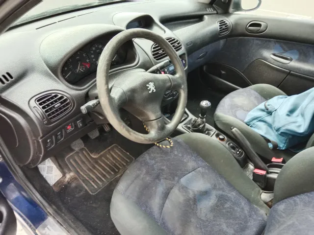 Peugeot 206 2000