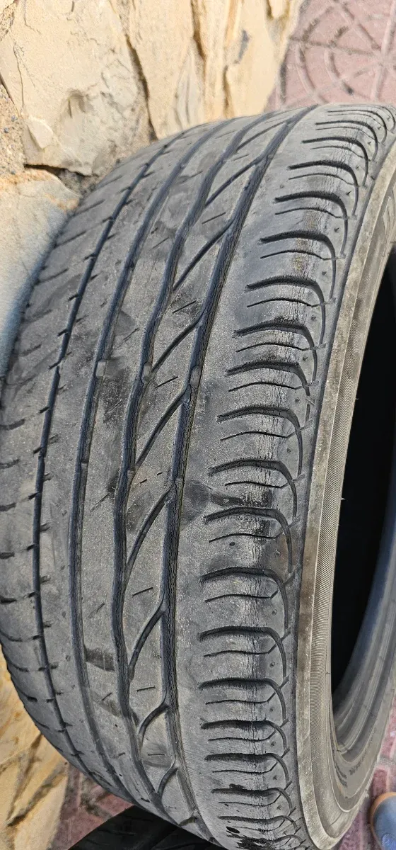 Pareja Neumáticos Bridgestone 215/55 R17 94V