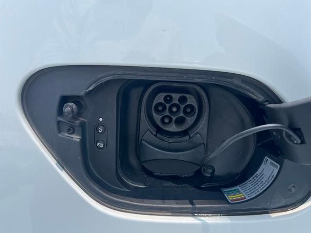 Volkswagen e-Golf ePower 100 kW (136 CV)