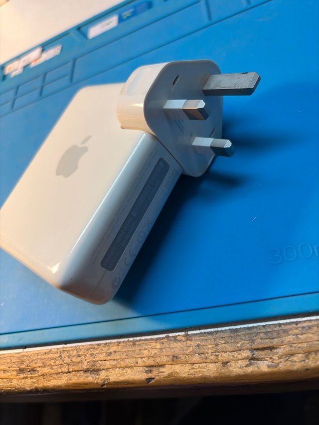 Adaptador Apple A1264