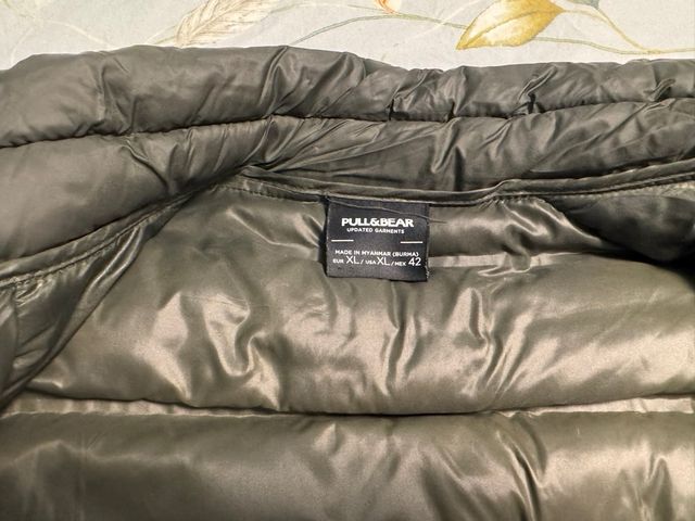 Cazadora Pull&Bear verde oliva