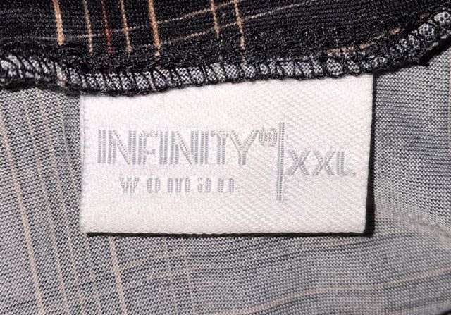 Camiseta Infinity Woman Cuello Alto Cuadros