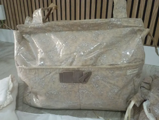 Conjunto saco bebé, bolso y cubre capazo bajo 18€