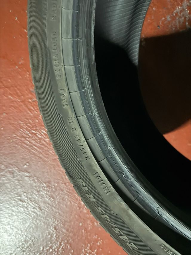 245/45 R18 100Y