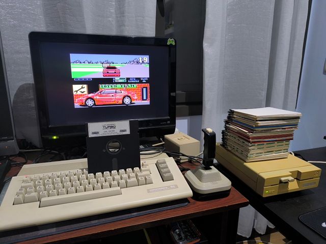 Commodore C64 Computador com acessórios