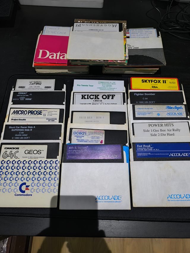 Commodore C64 Computador com acessórios