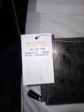 Cartera Michael Kors plateada