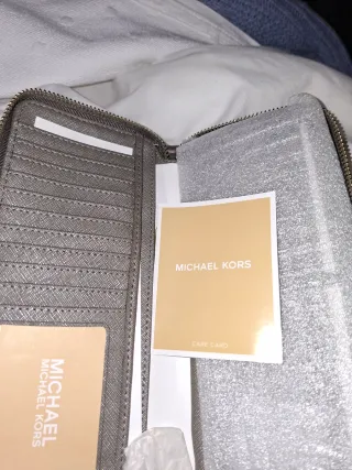 Cartera Michael Kors plateada