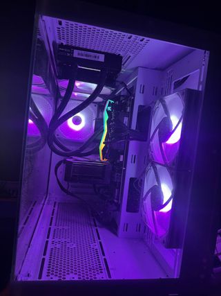 PC Gaming i7-14700kf y nvidia geforce 4060 evo.