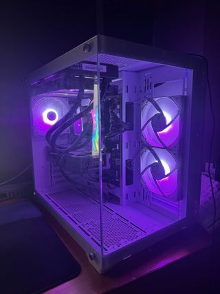 PC Gaming i7-14700kf y nvidia geforce 4060 evo.