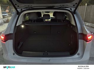 Leapmotor C10  C10 REEV 28.4 kWh  Auto Design