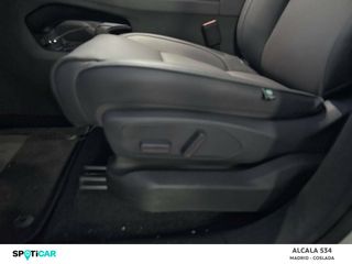 Leapmotor C10  C10 REEV 28.4 kWh  Auto Design