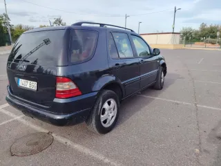 Mercedes-Benz Clase M 2001