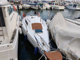 Solo el casco velero Puma 24 con documentacion