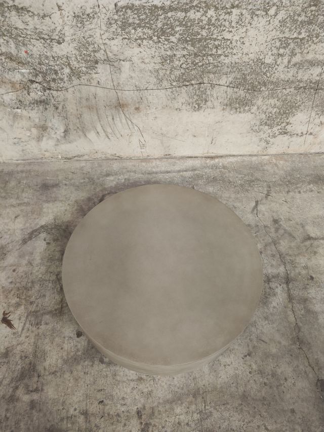 Mesa de centro redonda Garbet de cemento Ø 80 cm