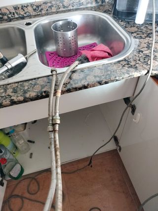 REALIZAMOS TRABAJO DE FONTANERIA Y CALEFACCION