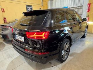 AUDI Q7 45 TDI quattro-ultra tiptronic 8 vel. 5 plazas